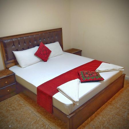 Majido Hotel ワディ・ムーサ エクステリア 写真